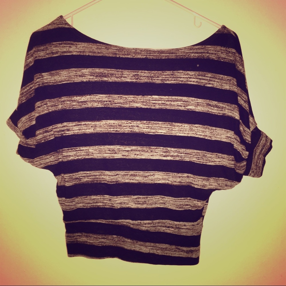 Black shoulder shirt
